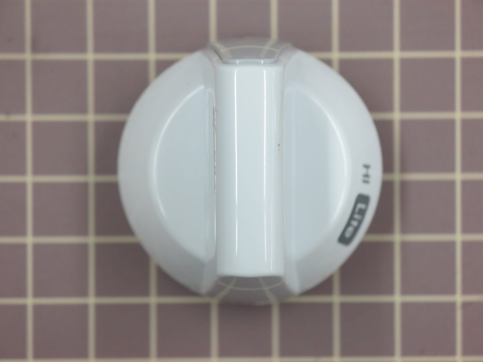 Knob 316353106