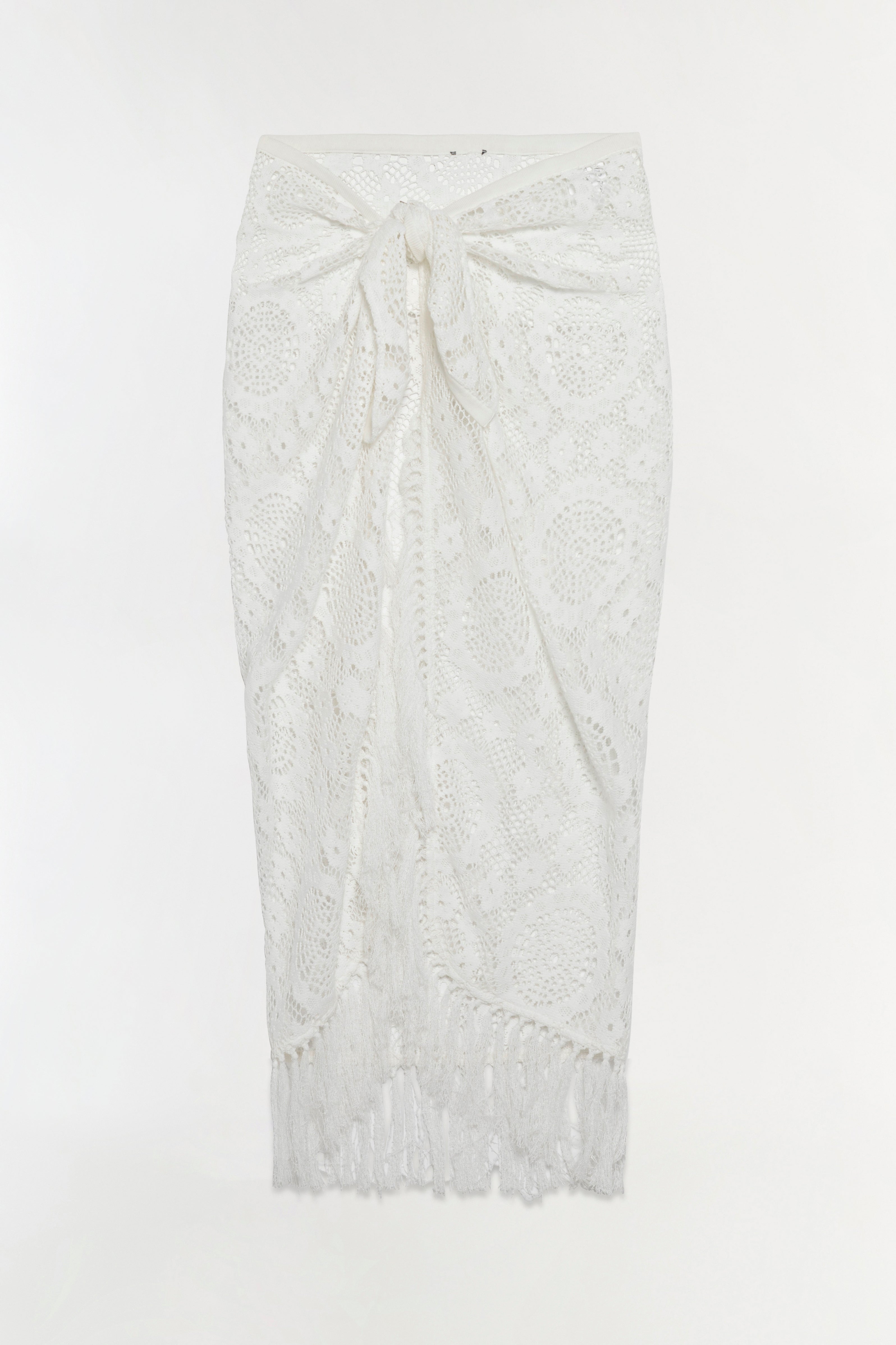 Thyri Fringe Trim Lace Parreo