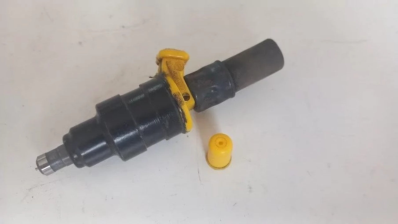Fuel Injector fits Lancia Mercedes 0280150015 View Front