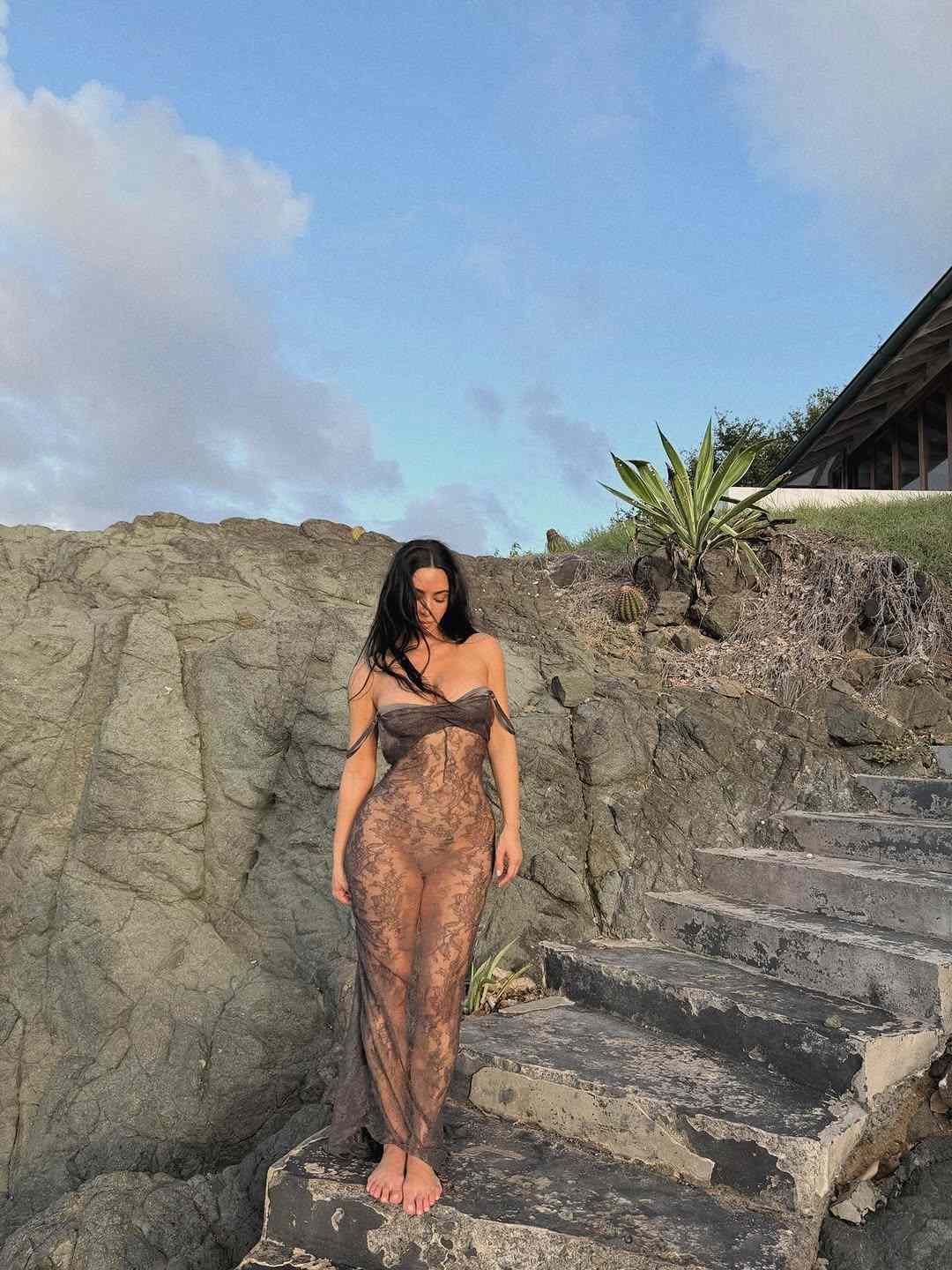 Kim Kardashian's Naked Dress Is Nothing but a Layer of Sheer Lace