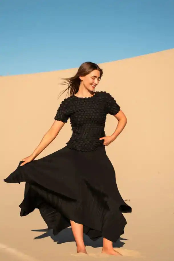 Alquema Shutter Skirt in Black