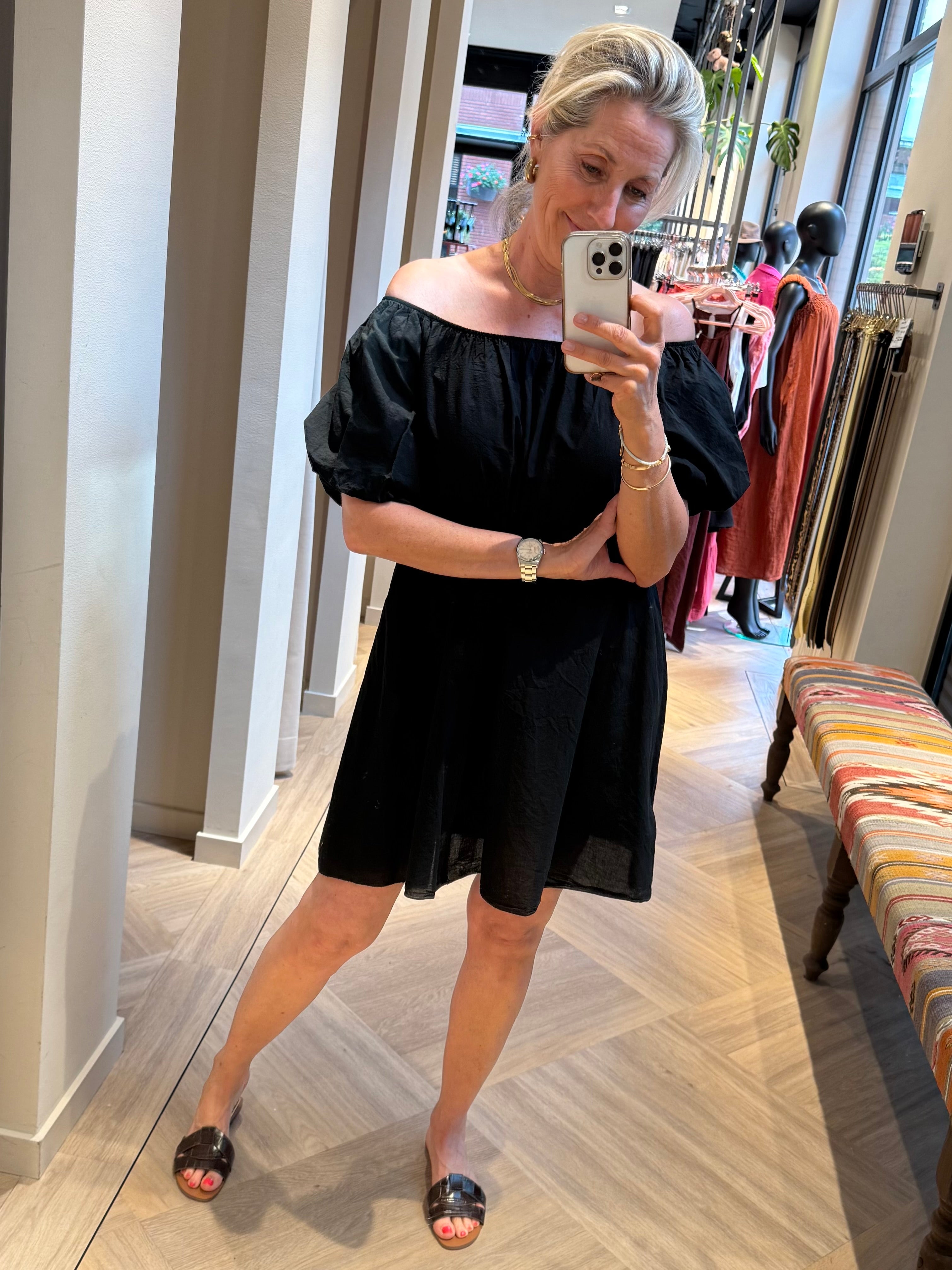 Jurk Maria Offshoulder Zwart - Peet kleding