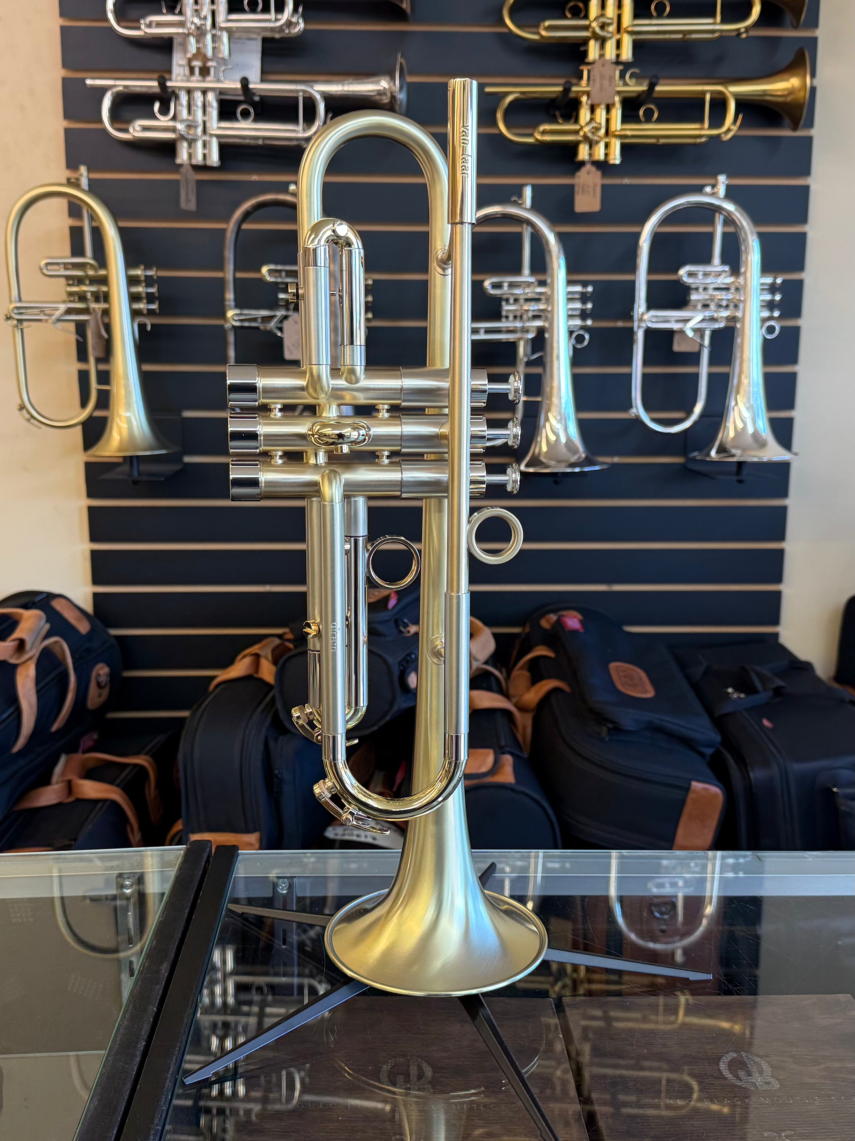 Van Laar OIRAM II Bb Trumpet