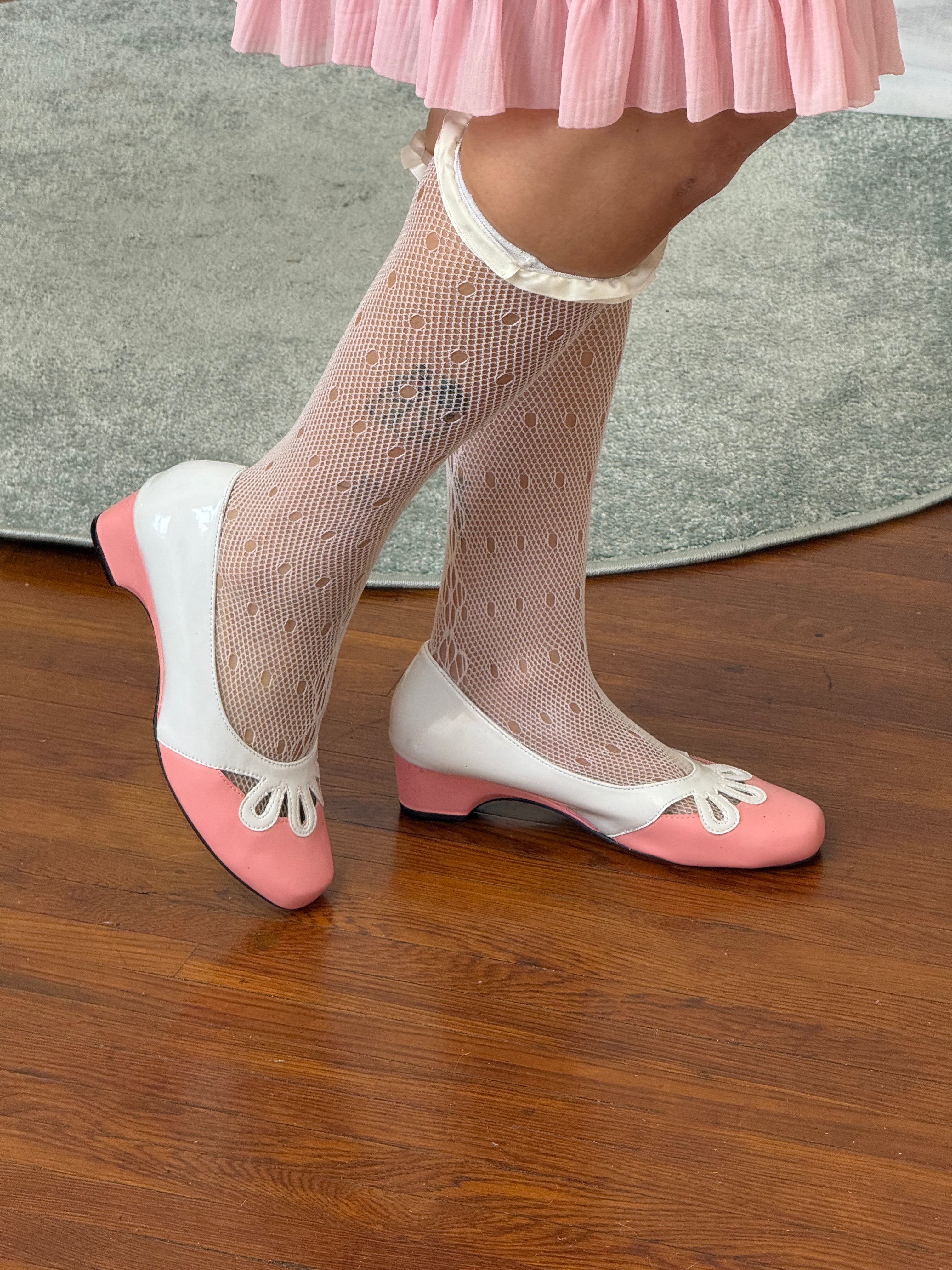 ✿ vintage pink and white mod heels ✿ (size 8.5)
