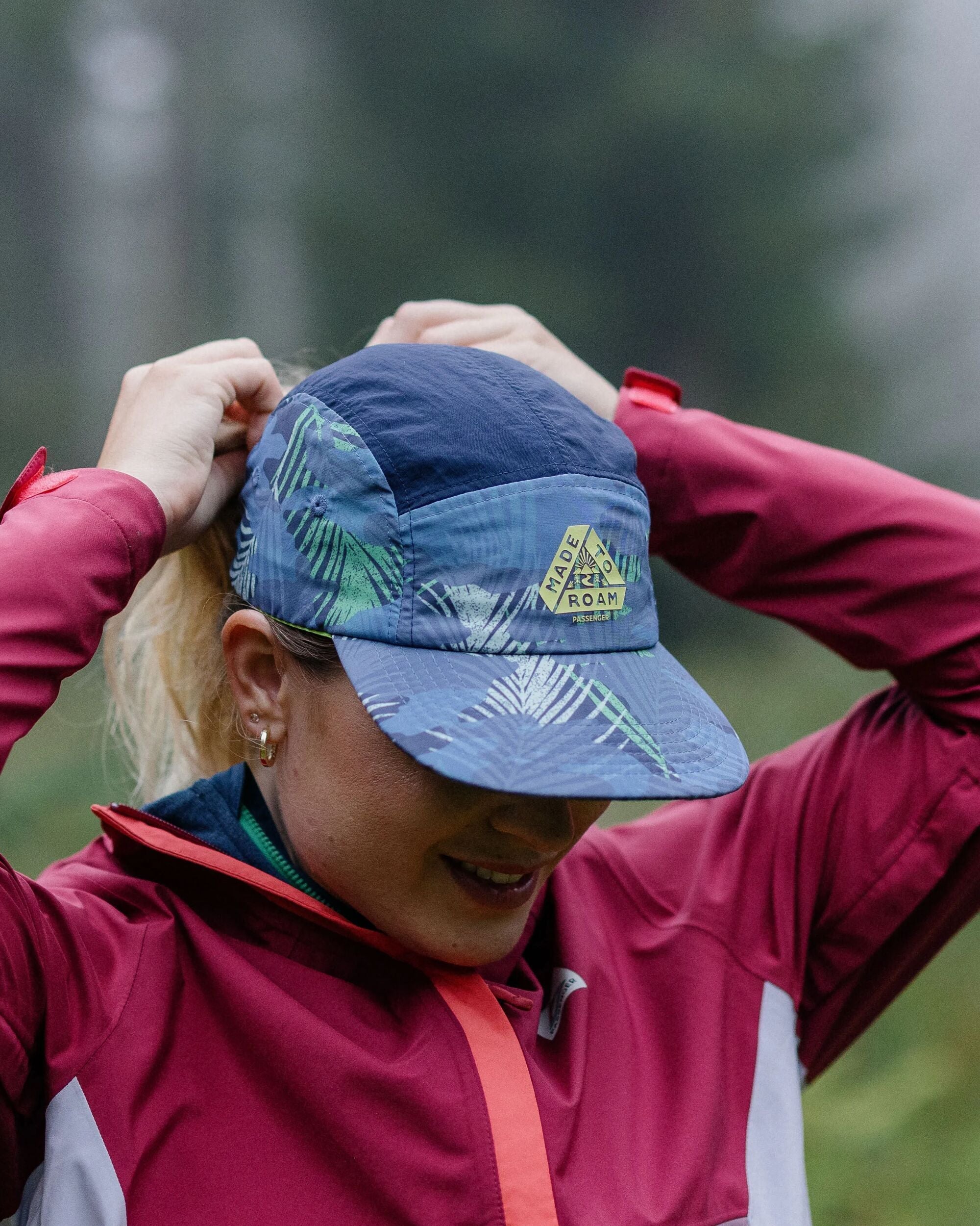 Emerge 5 Panel Trail Cap - Palm Camo Moonlight - Lifestyle - Female