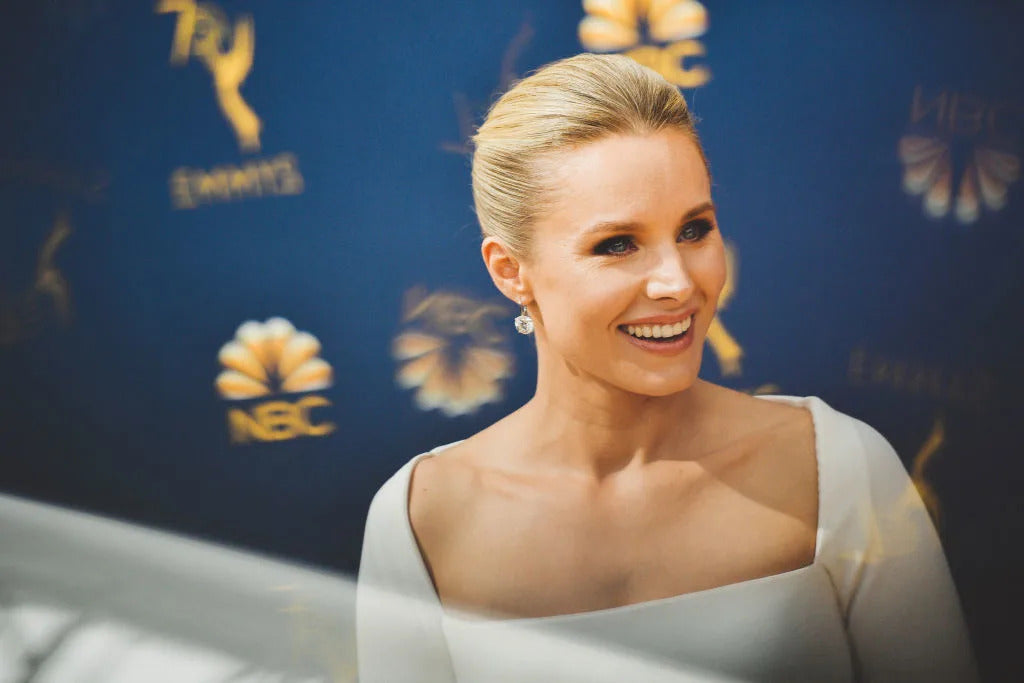 Kristen Bell says she smokes weed 'once a week&apos