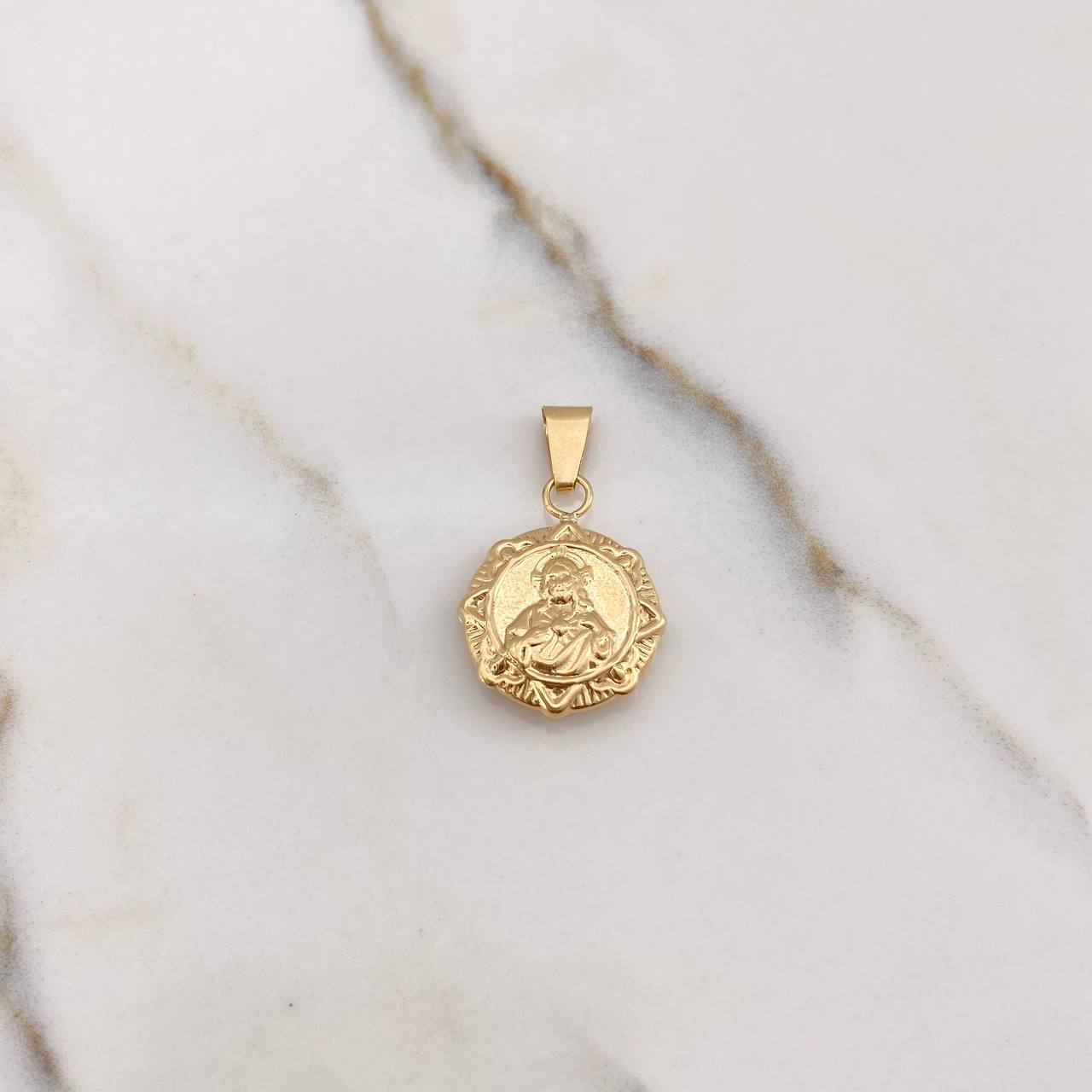 Dije Sagrado Corazon De Jesus 1.5gr / 2.5cm / Troquelado Oro Amarillo &