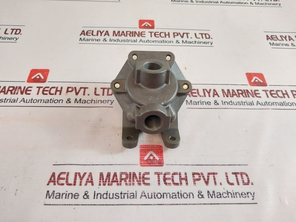 P52935-4 Quick Release Valve 21W14